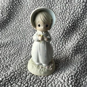 Precious moments He Loves Me